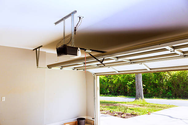 Top rated local Garage Door Roller Replacement specialists in Lockland, OH